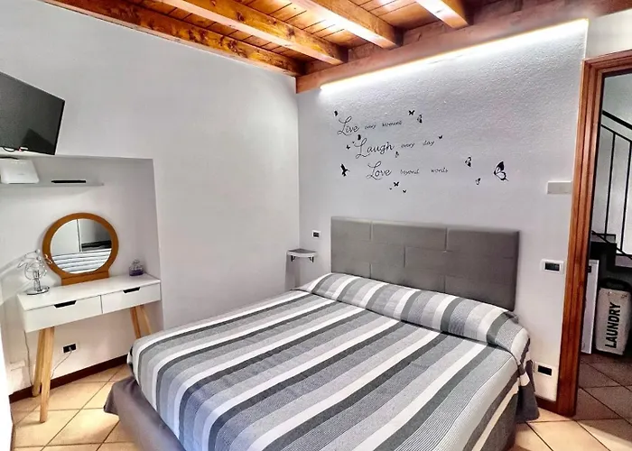Vittoria Holiday House Stresa