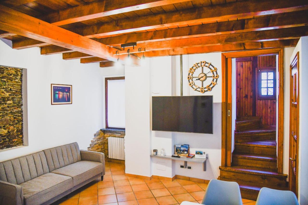 Vittoria House *