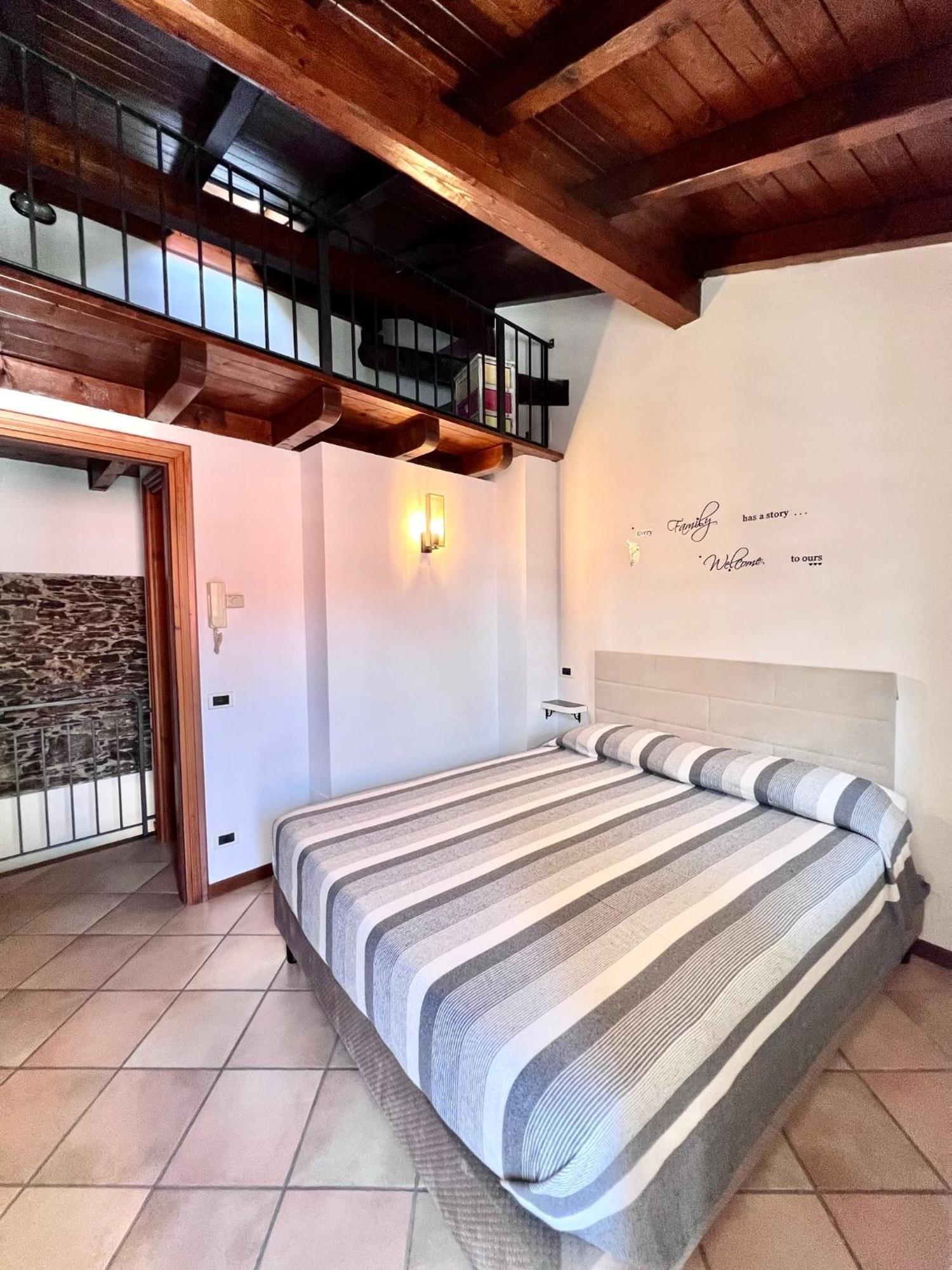 Vittoria House *